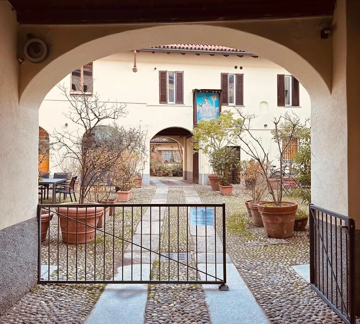 The Green Door Milano 0*,